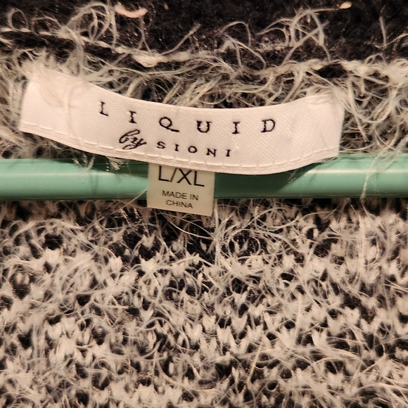 Liquid by Sioni women's shawl collar vest, size L/XL, fuzzy, black & white, soft - Picture 3 of 3